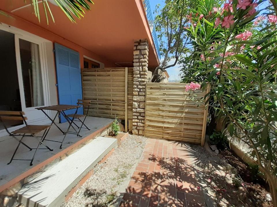 Beaux Appartements 3 Pieces Avec Espaces Exterieurs Et Parking - Proche Plage Hyères Kültér fotó